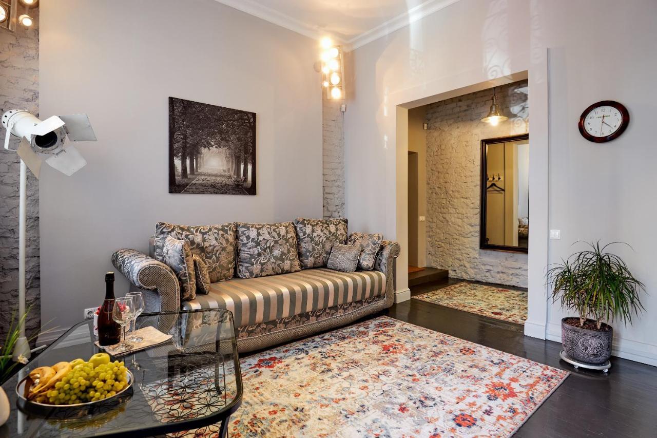 Paulmarie Apartment Near Nezavisimosti ミンスク エクステリア 写真